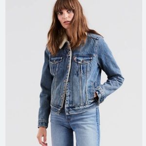 Levi’s Tucker Jacket Sherpa & Jean Jacket